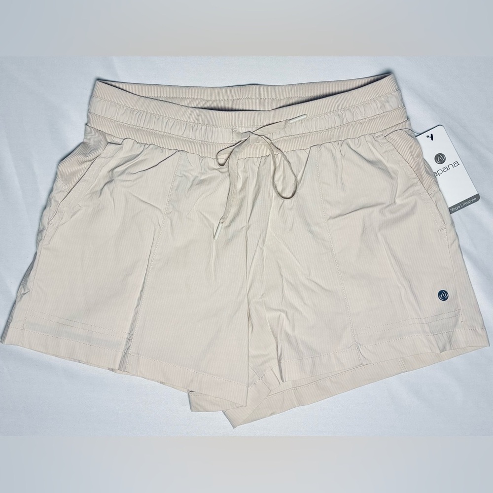 Apana Lightweight Active Yoga Shorts Women's Medium Light Pinky Beige NWT